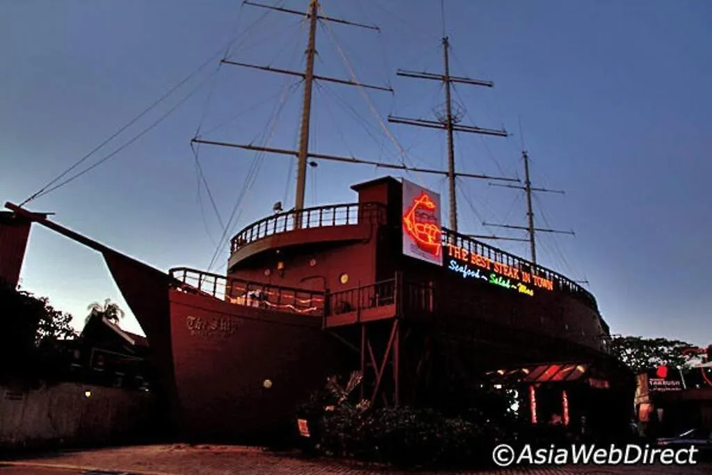 5 Stars Seafront Suite By The Sea 日落无敌全海景 5星 酒店等级 Batu Ferringhi 0*,  Malaysia