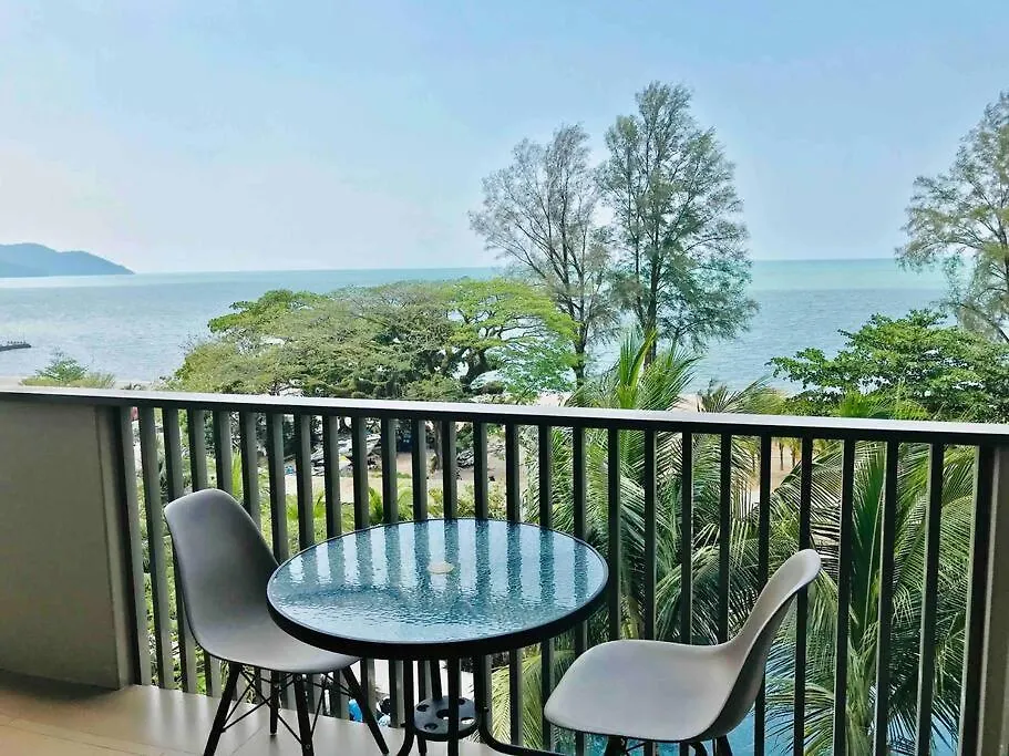 Appartamento 5 Stars Seafront Suite By The Sea 日落无敌全海景 5星 酒店等级 Batu Ferringhi